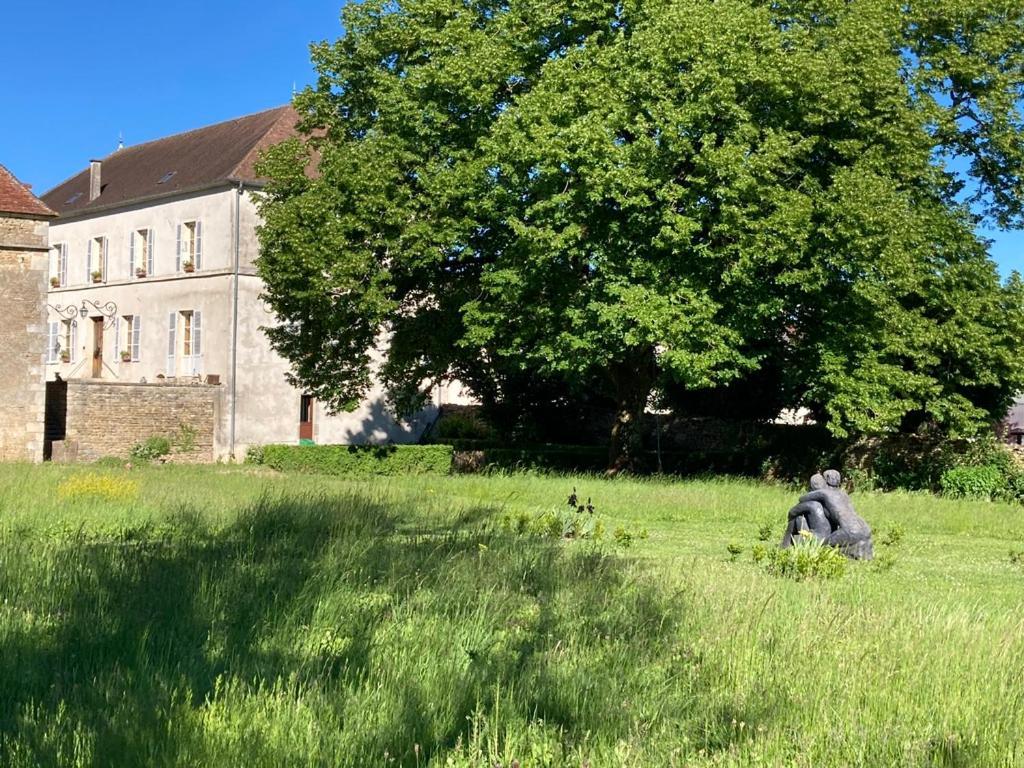 La Buffonnerie Bed and Breakfast Moutiers-Saint-Jean Exterior foto